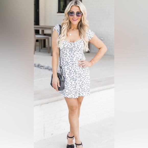 Pink Lily ROADSIDE DAISIES IVORY FLORAL DRESS Size 2XL black and white - Picture 3 of 7